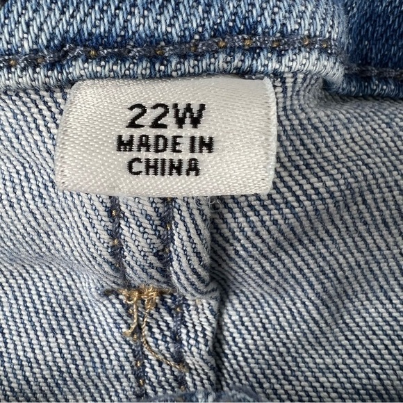 AVA & VIV hi rise Bermuda jean shorts size 22W stretch - Picture 3 of 7